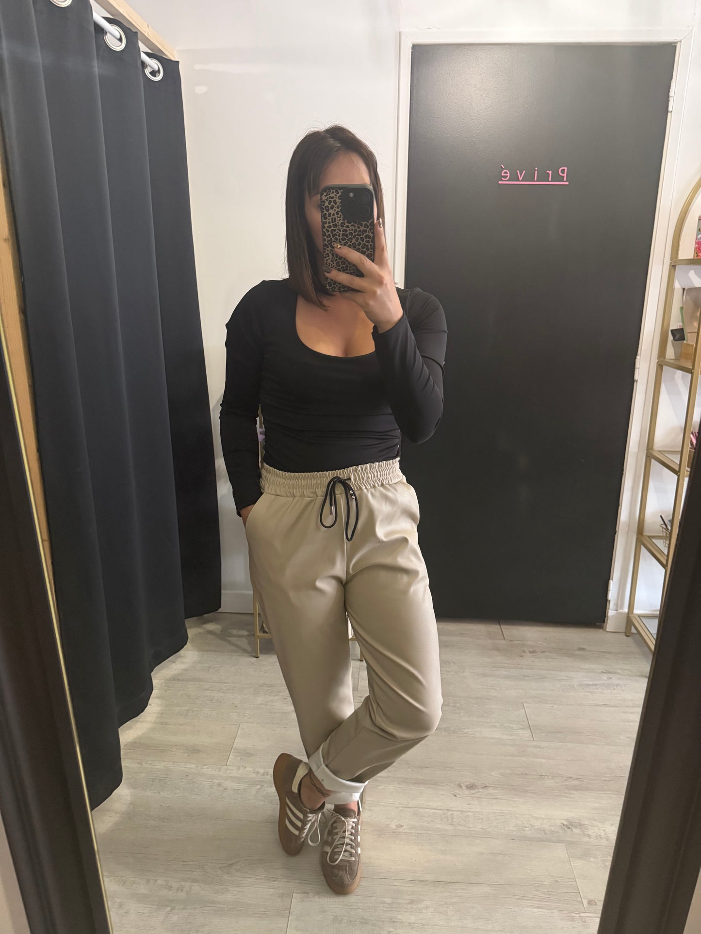 Pantalon Emy beige simili cuir
