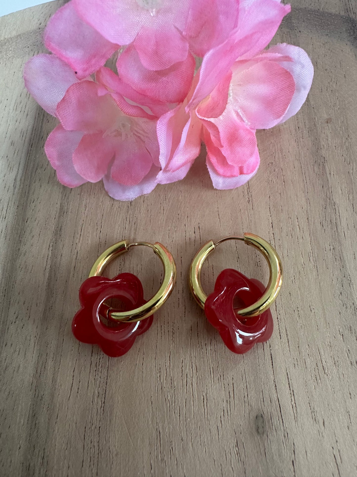 Boucles d'oreilles mini créoles bordeaux