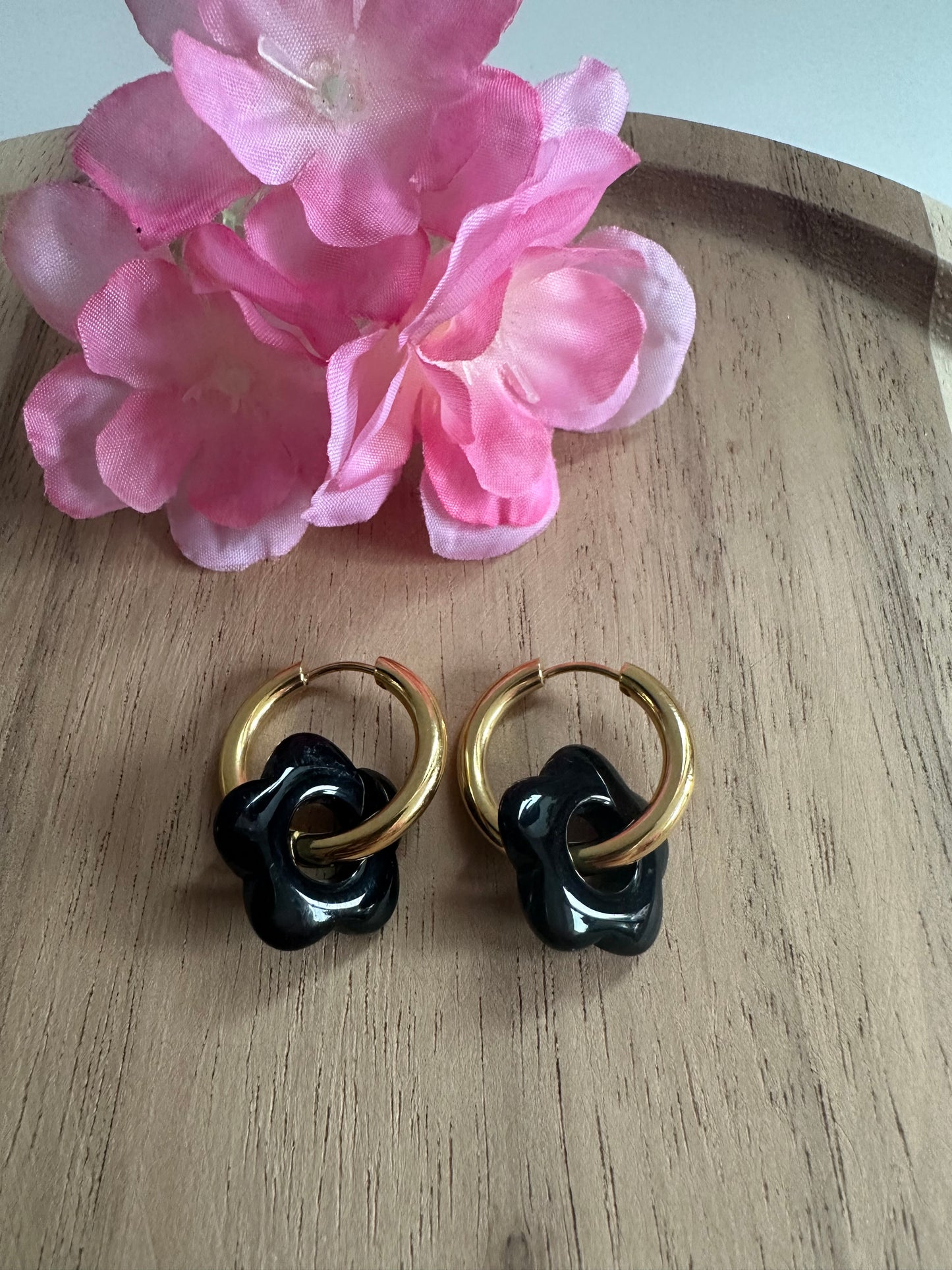 Boucles d'oreilles mini créoles noir