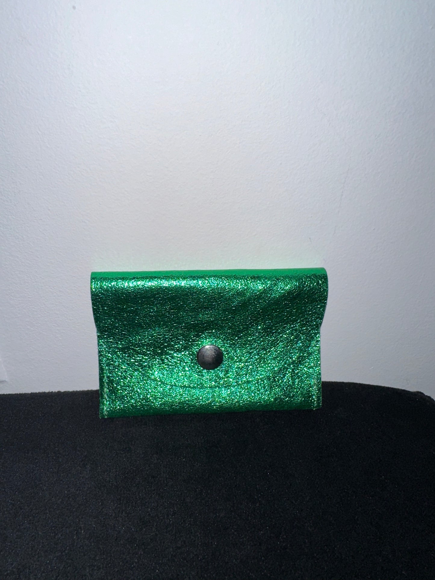 Porte cartes en cuir irisé vert